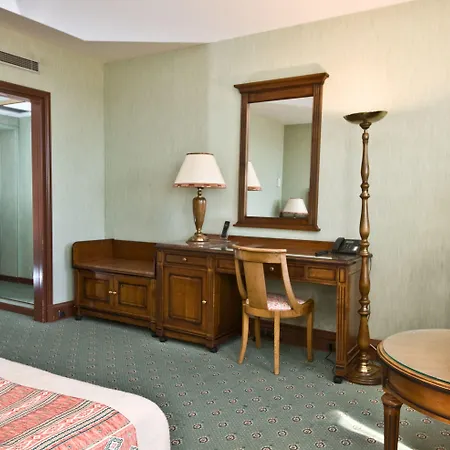Hotel D'angleterre 4*